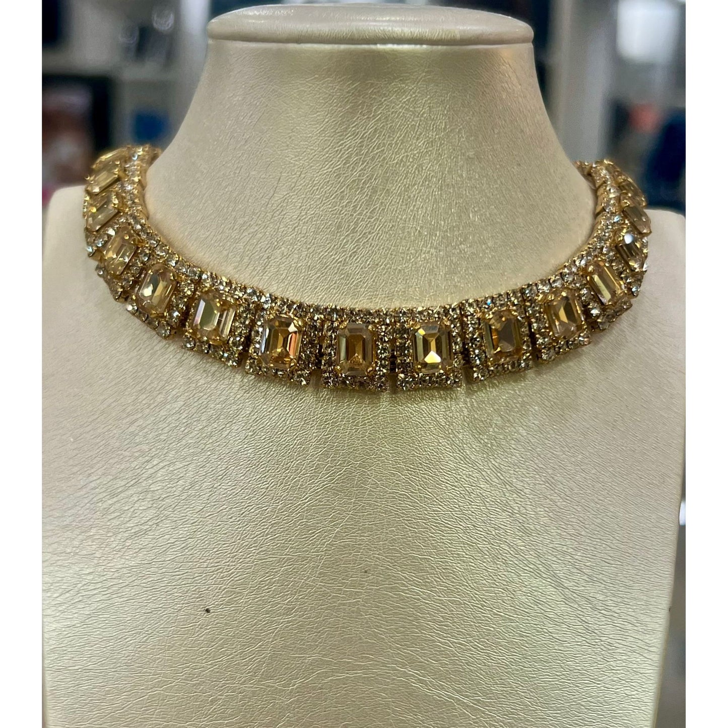 Collana Marika